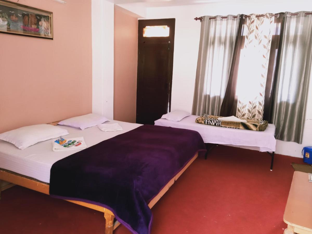 Debbhumi Regency Hotell Sāngla Eksteriør bilde