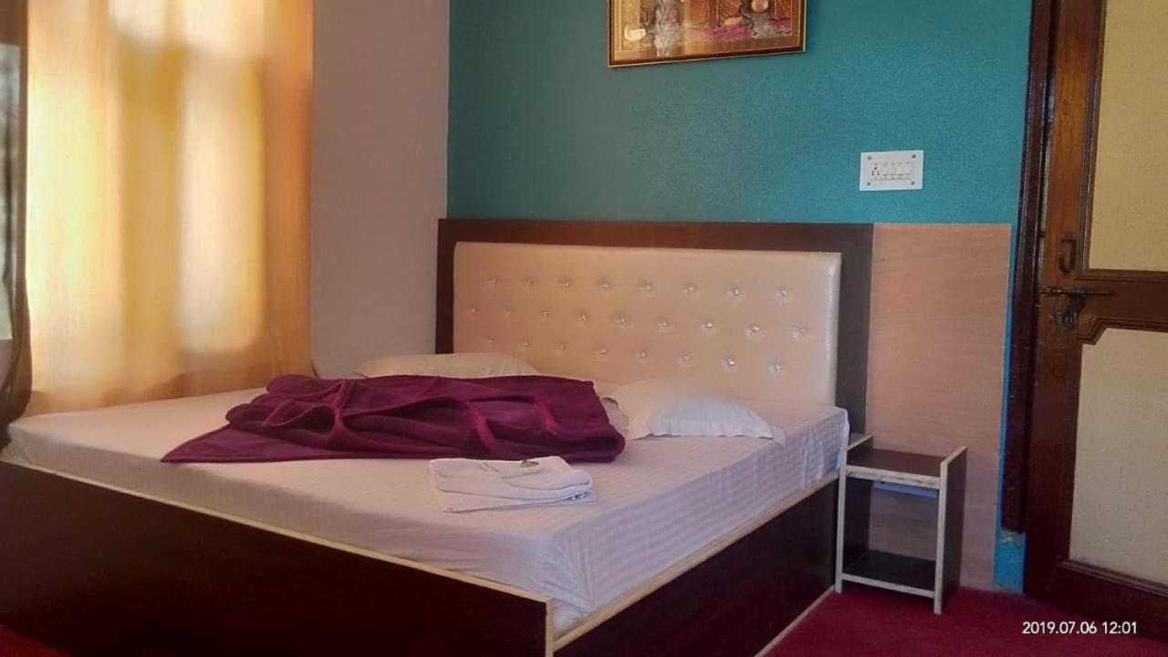 Debbhumi Regency Hotell Sāngla Eksteriør bilde