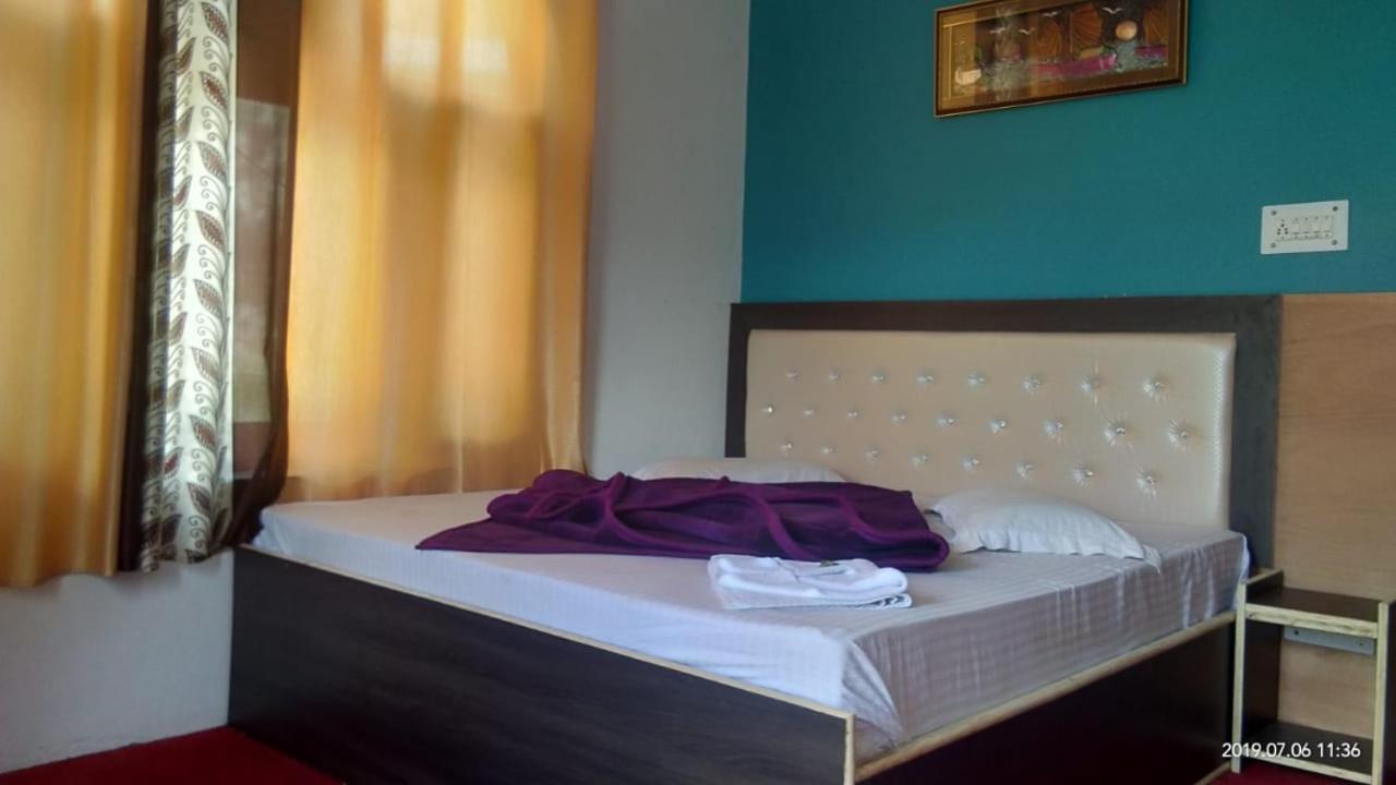 Debbhumi Regency Hotell Sāngla Eksteriør bilde